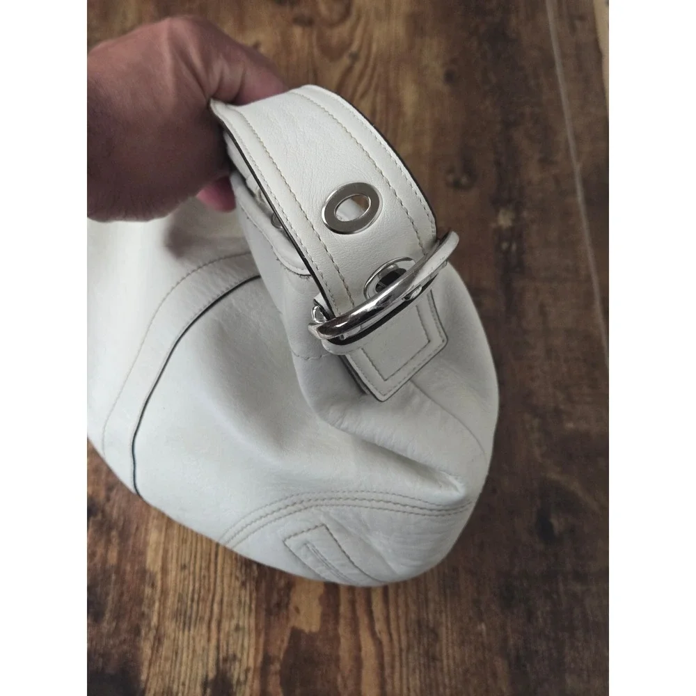 Coach Hobo Bag White Pebbled Leather Shoulder Bag Silver Hardware Vintage